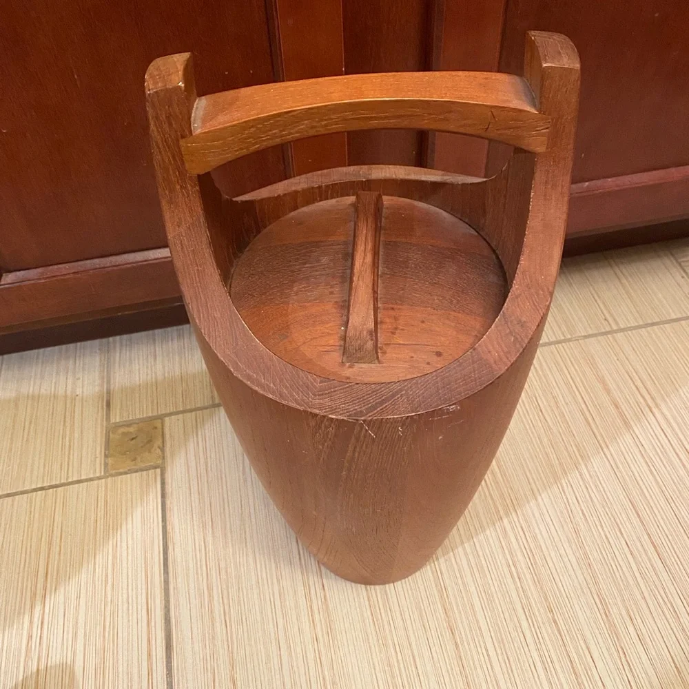 Dansk Denmark IHQ MCM Large Teak Ice Bucket by Jens Quistgaard
